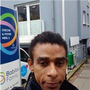 Dou aula de ingles para crianças e adultos